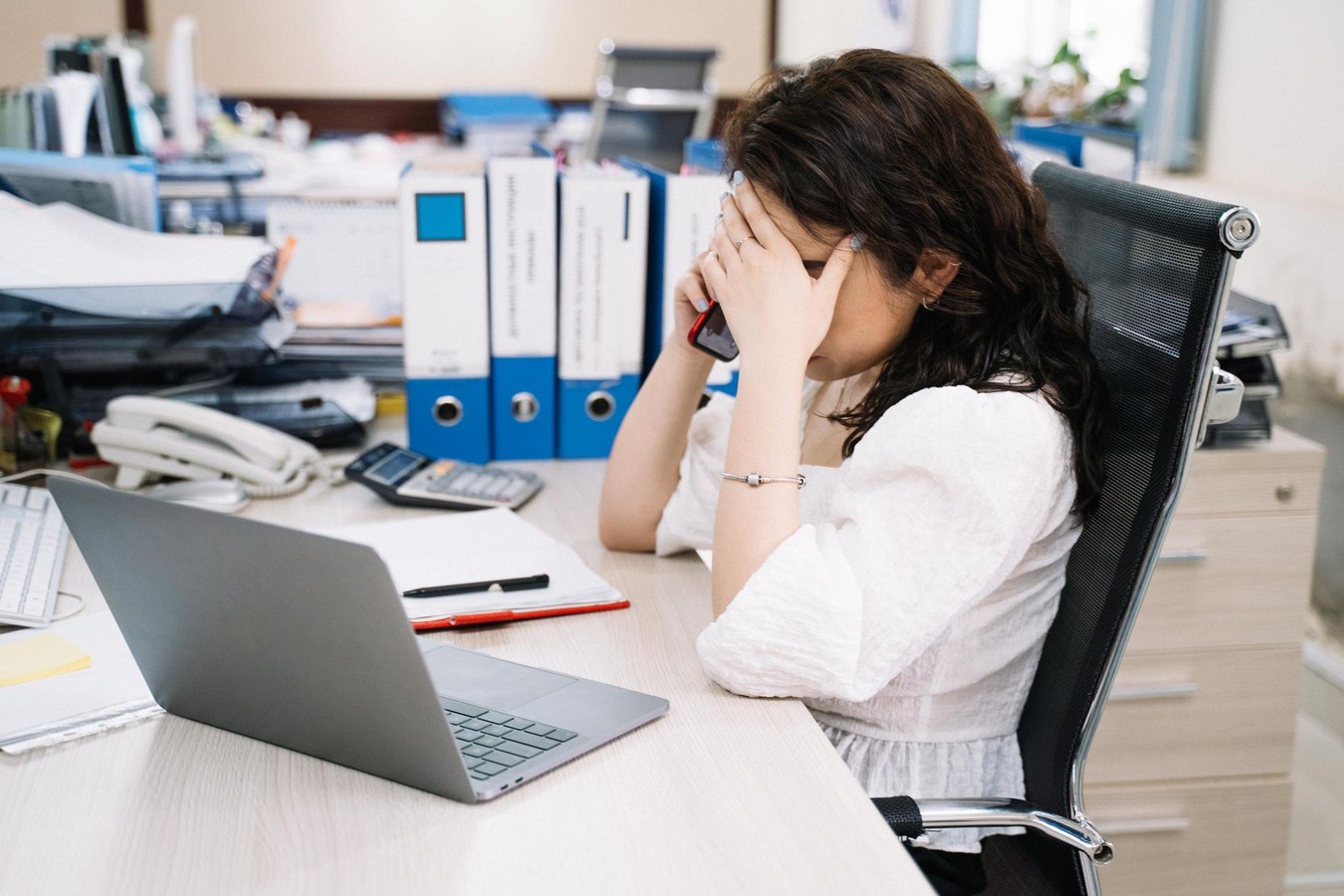 Workplace productivity metrics showing correlation with environmental conditions